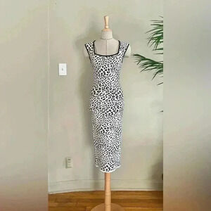 BCBGMAXAZRIA Ruby Snow Leopard Bodycon Cocktail Dress - XS